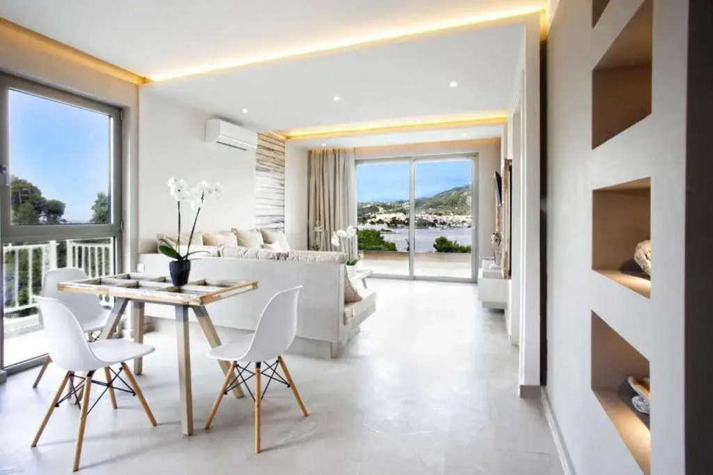 Core Luxury Suites
