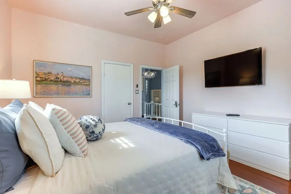 Walk to Mercer: Dtwn Macon Home w/ Fire Pit!
