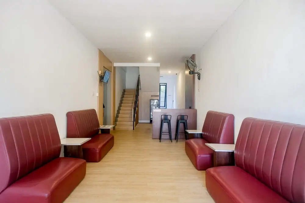 Urbanview Hotel JJ Bukitsari Semarang