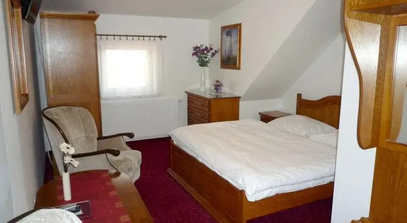 Golden Golem hotel & Spa