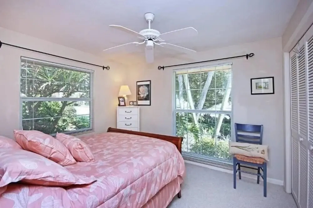 On The Green - Golfers Dream Home! 3 Bedroom Home
