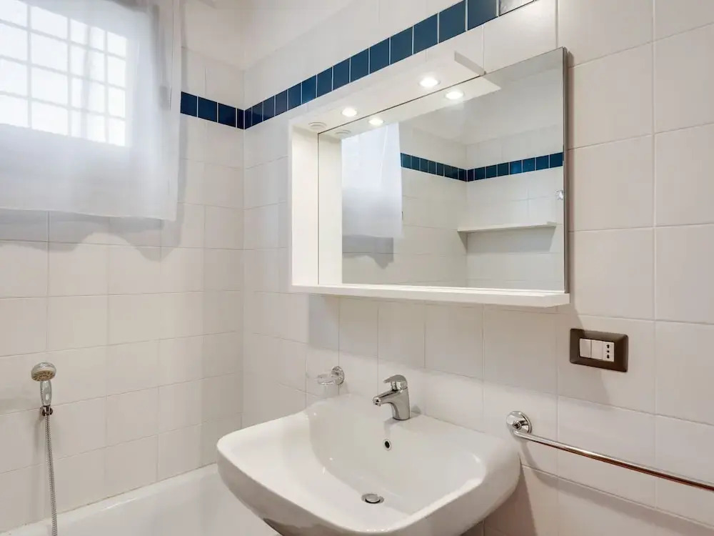 Beautiful Apartment With Scenery Near Lake Garda