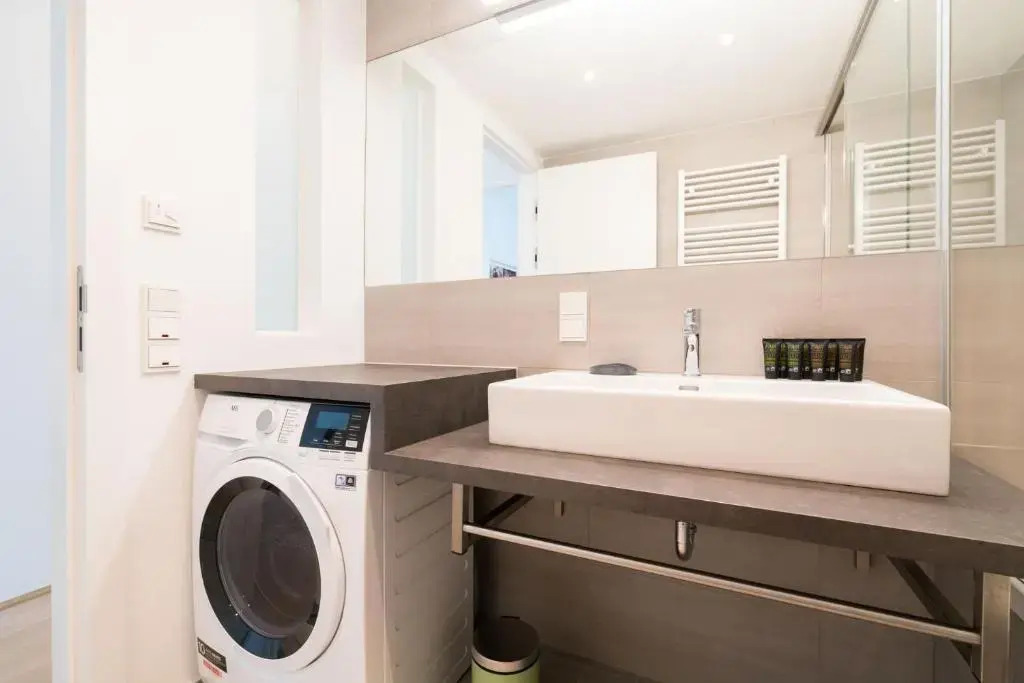 Vienna Residence | Spacious Serviced Apartment in Vienna directly at the U4