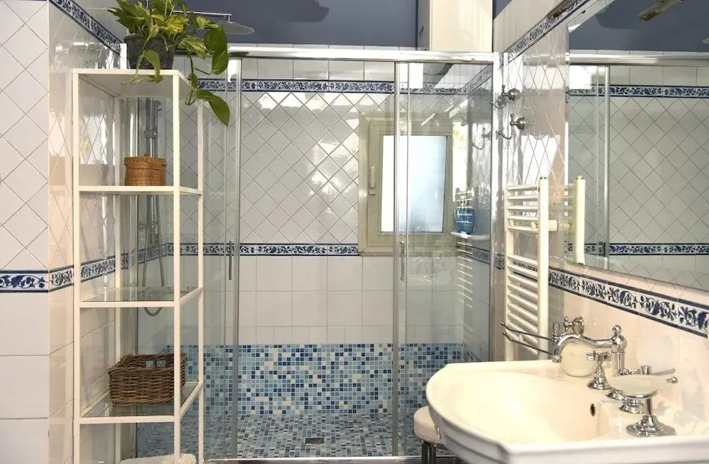 A' Studio Apartment - BH 117