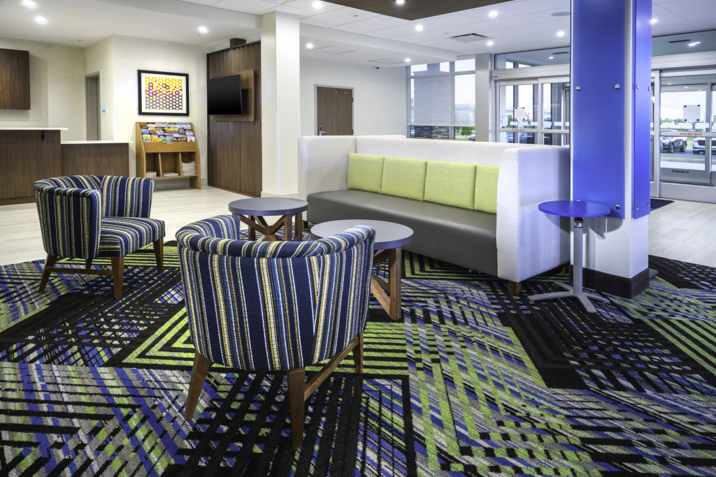 Holiday Inn Express & Suites - Fort Myers Airport by IHG