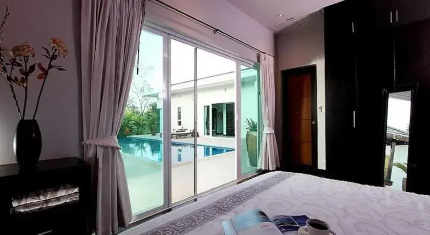 BYG Private Pool Villa @ Phuket Town
