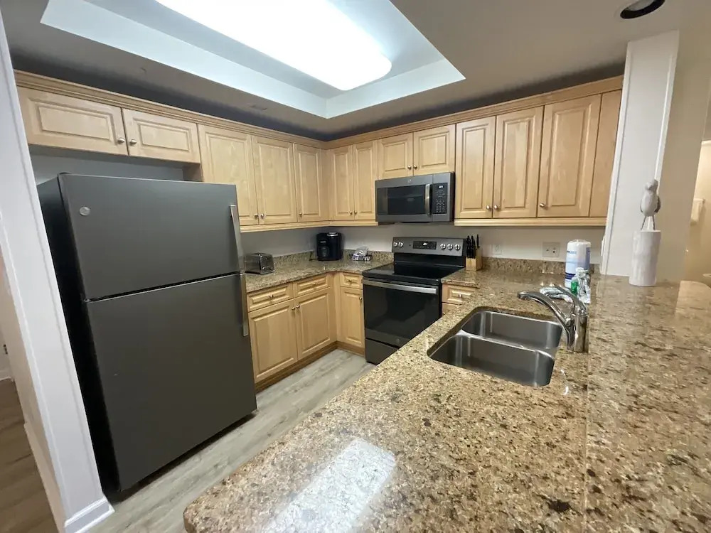 1107 Royale Palms 3 Bedroom Condo