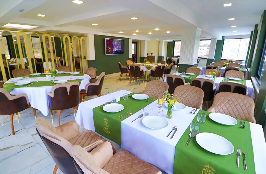 Bayrak Grand Hotel