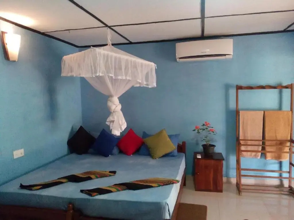 tree house and beautiful hostel sigiriya