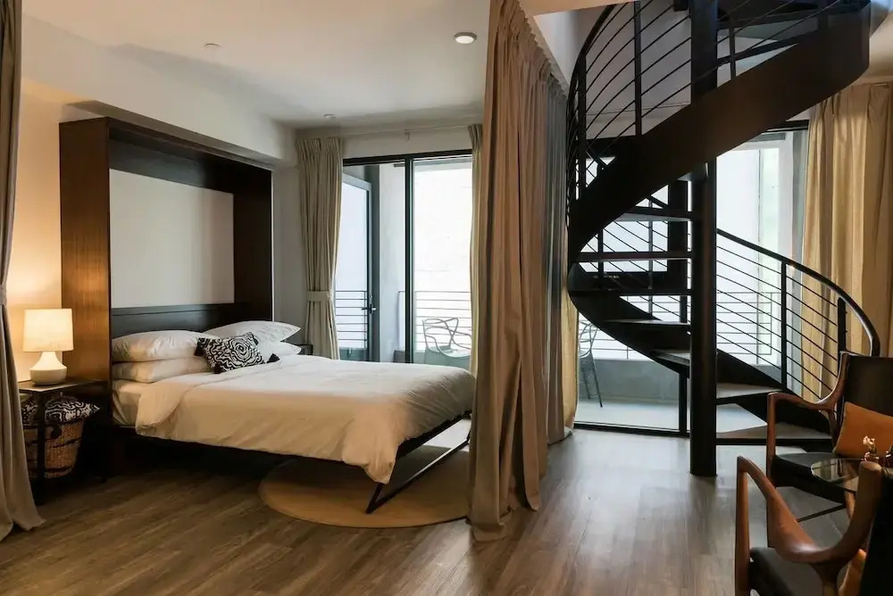 Walk to Concert Halls From a Penthouse With Panoramic Views