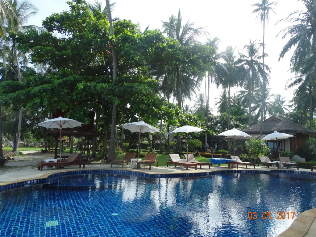 Lipa Lodge Beach Resort