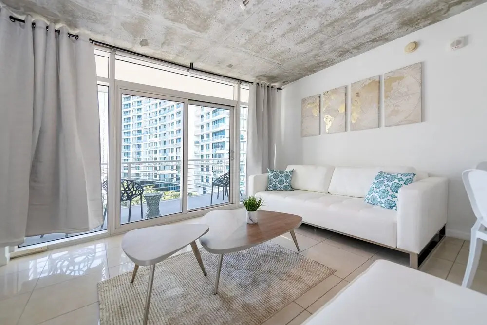 Miami World Rental - Midtown 820