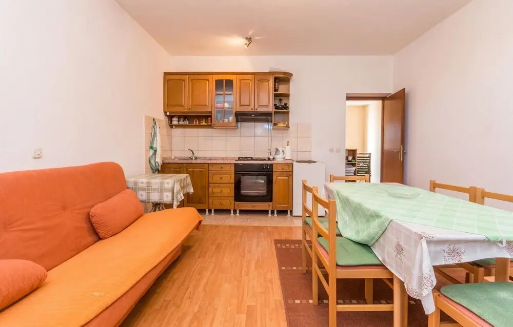 4 Bedroom Amazing Home In Sukosan