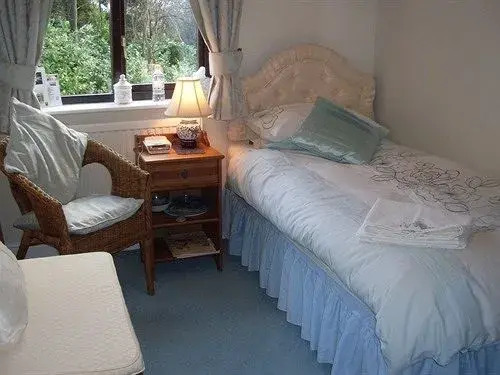 Woods End Bed  Breakfast