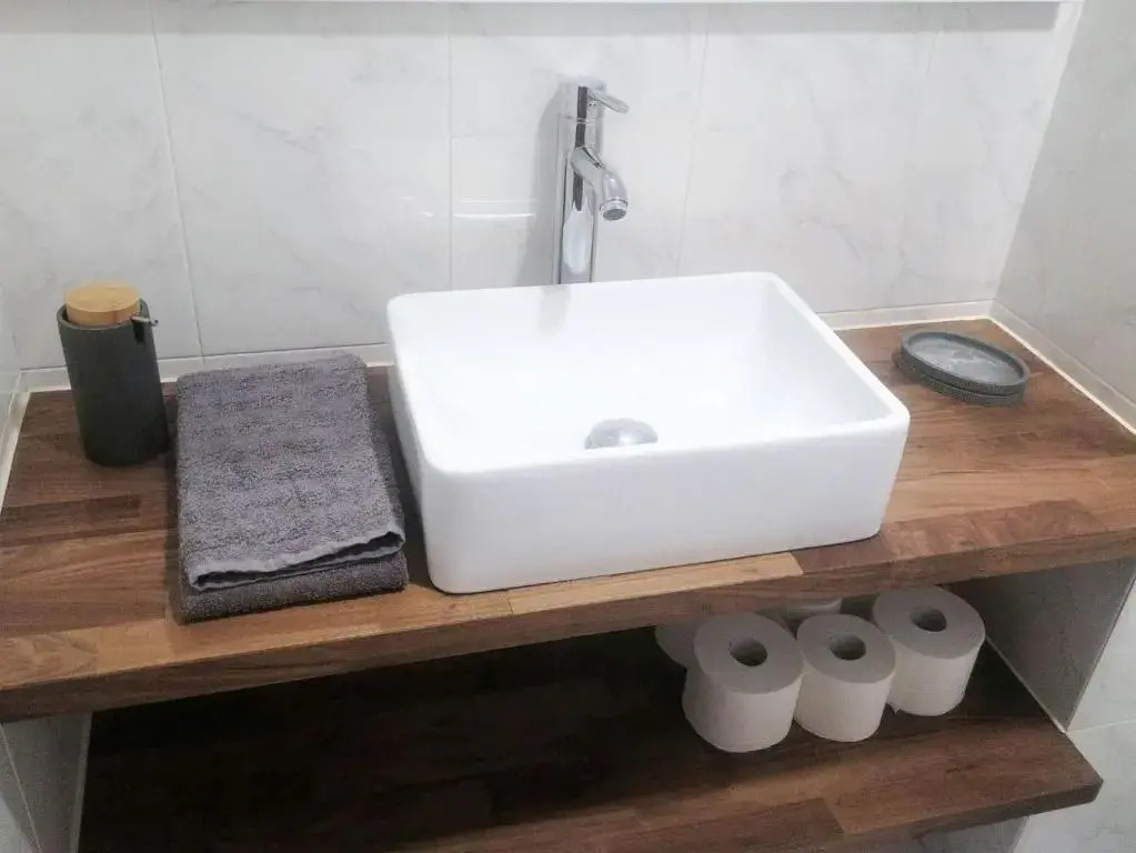 3 bedroom flat near Oriente Station in Lisbon