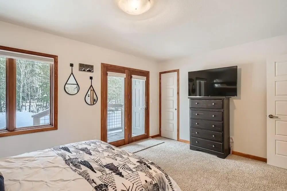 Windwood Minium C-3 2 Bedroom Condo by RedAwning