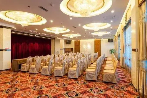 Changchun Celebrity Hotel