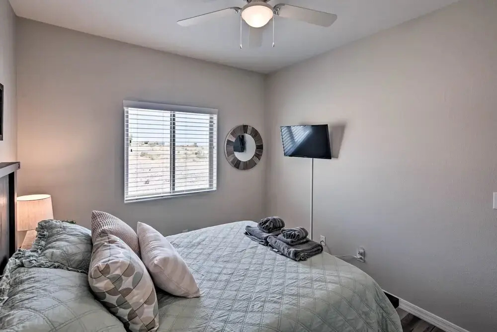 Luxe Home w/ OHV Access, 5 Mi to Lake Mohave!