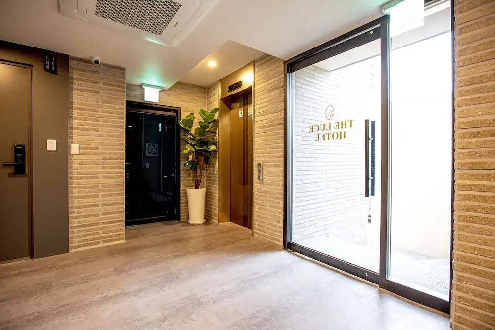 Luce Hotel
