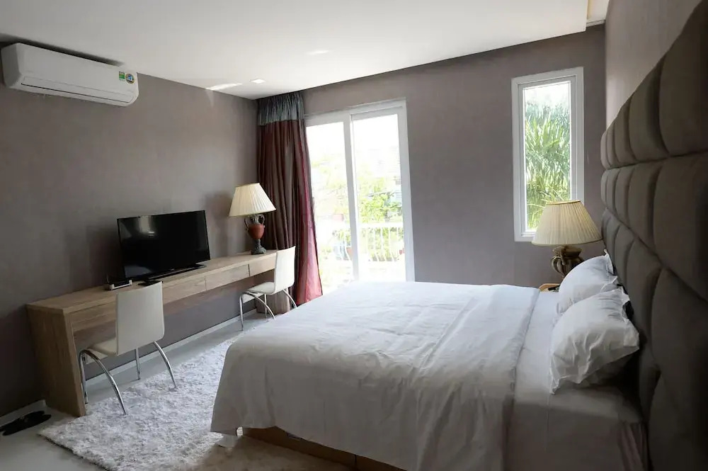The Palm Suites