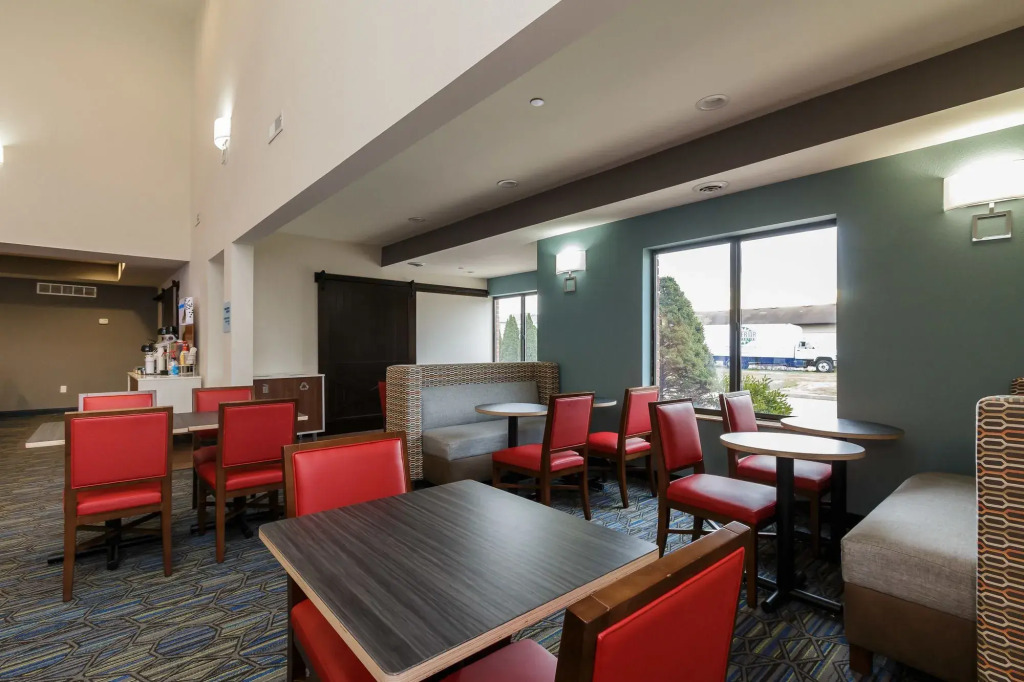 Holiday Inn Express & Suites - South Bend - Notre Dame Univ
