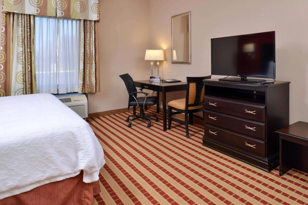 Hampton Inn Clarion