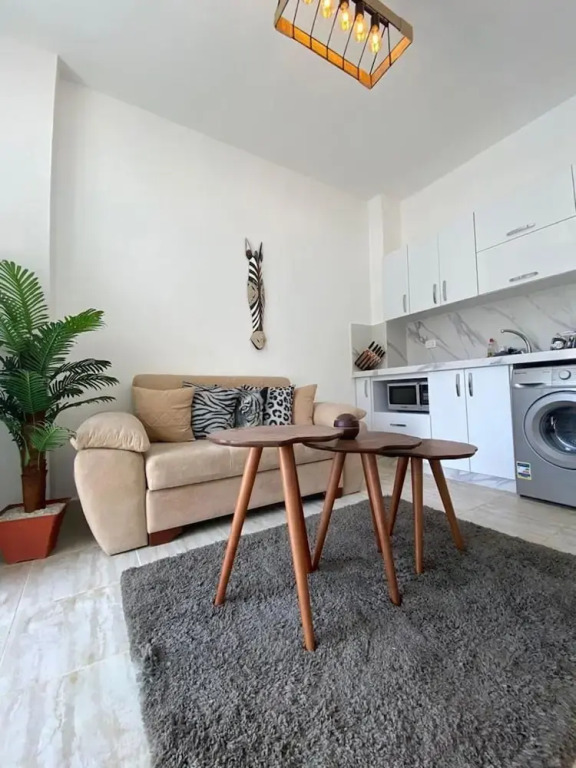 1 Bed Apartment - Balcony, Pool, Parking