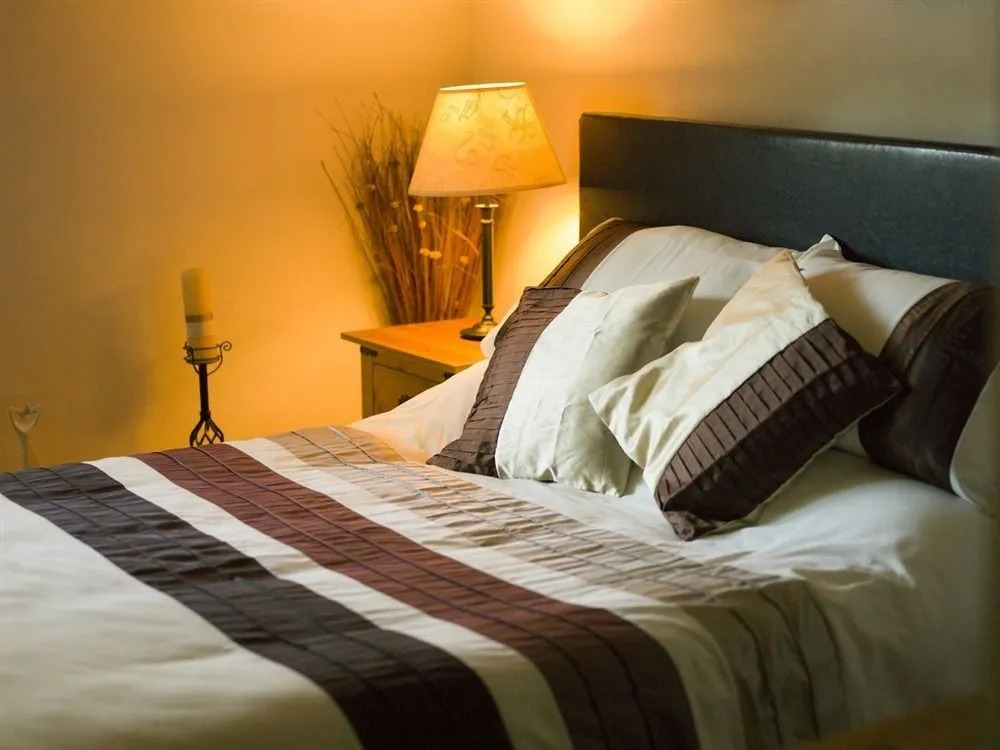 Racehorse Inn