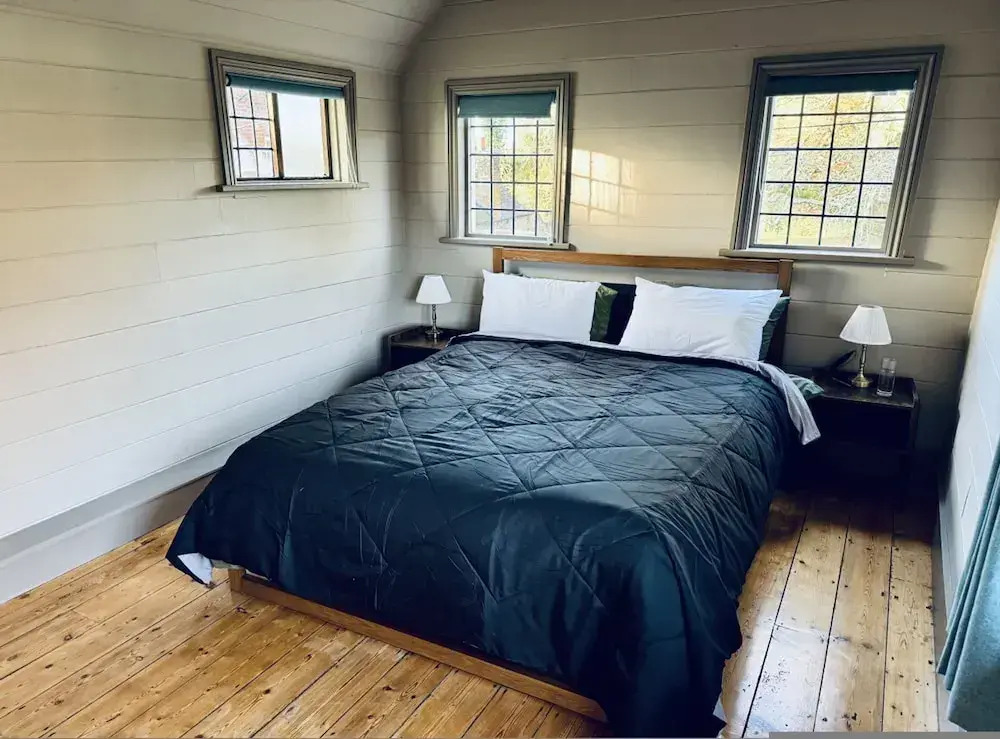Coombe End Farmhouse Lodge - From 165 Per Night