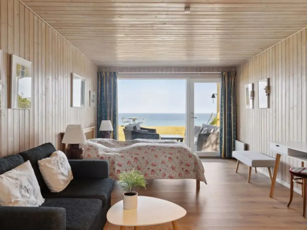 "Taimi" - 40m from the sea in Sealand