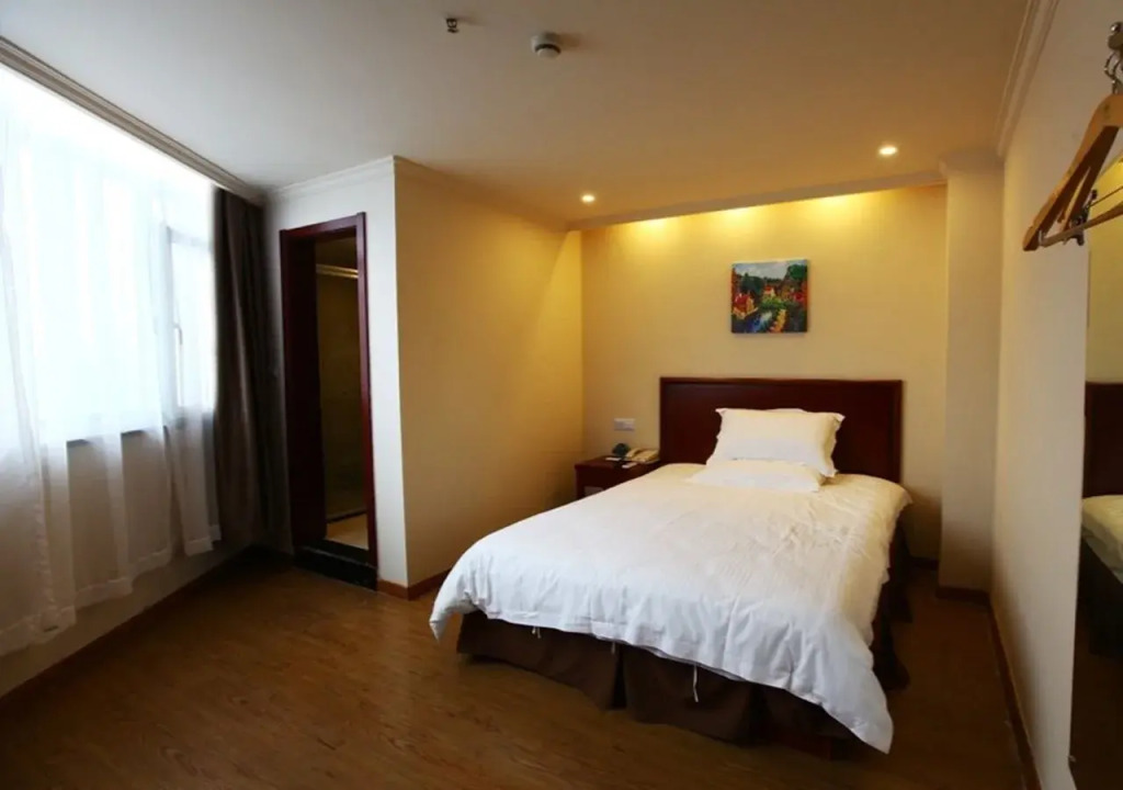 GreenTree Inn Shanghai University of Sport Express Hotel