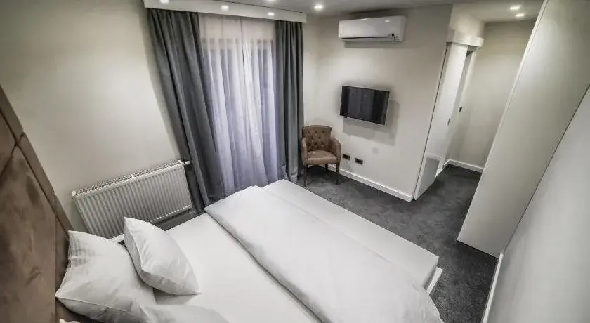 Hotel Forty Two