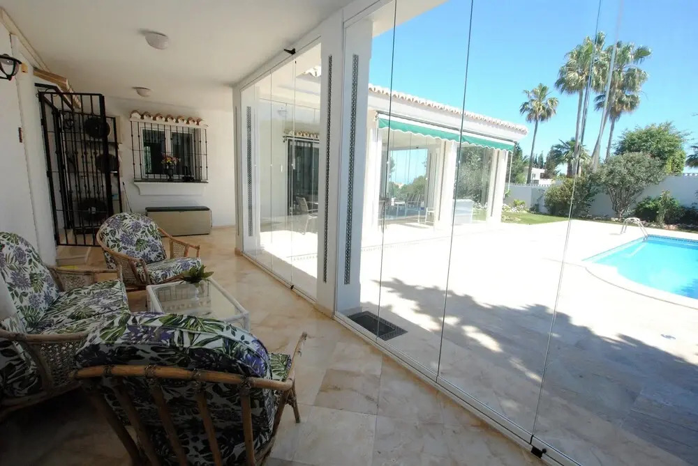 Preciosa villa con piscina privada, perros bienvenidos