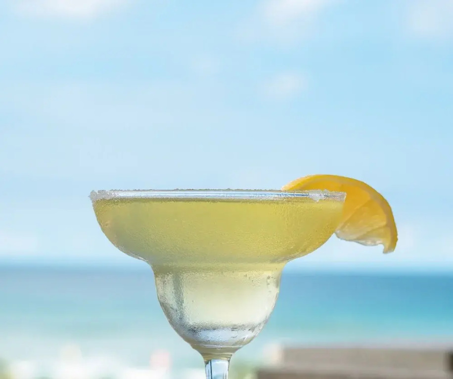 The Palms Resort & Bar