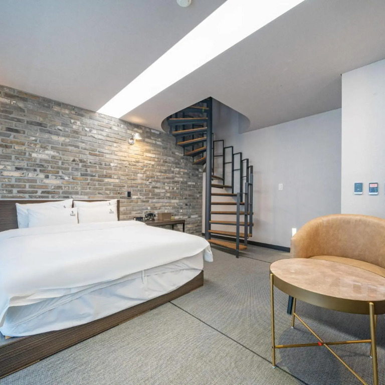 Louis Boutique Hotel