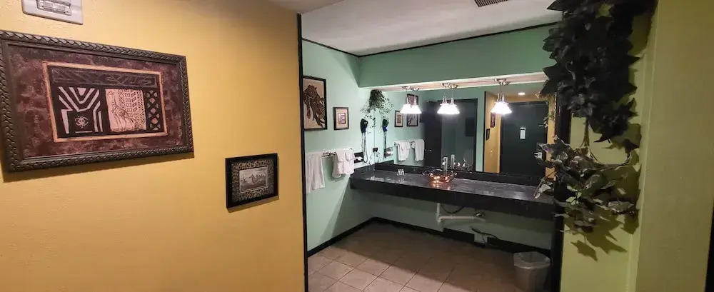 Inn of the Dove Harrisburg-Hershey Romantic Suites
