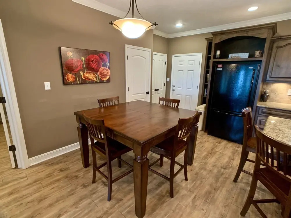 Best Little Shorehouse 3 Bedroom Home by RedAwning