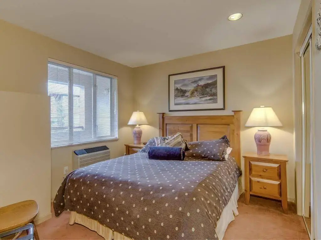 Town Plaza Suites by Golden Dreams