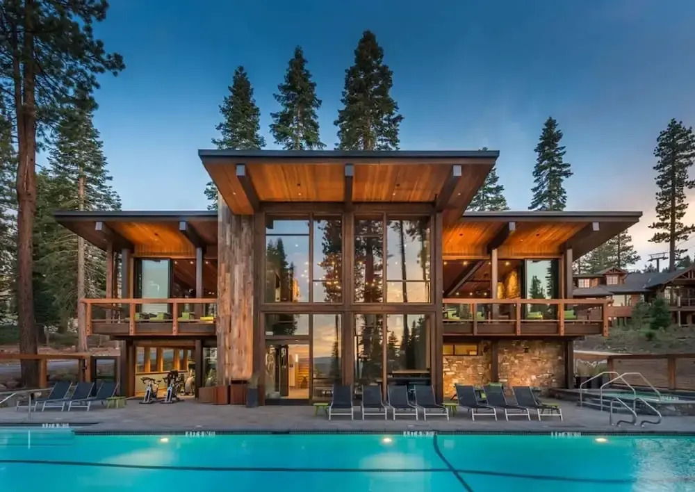 Modern Ski In Out Home Mid-mountain Northstar