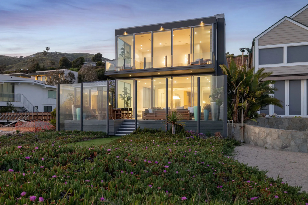 Villa B Modern in Malibu, Malibu