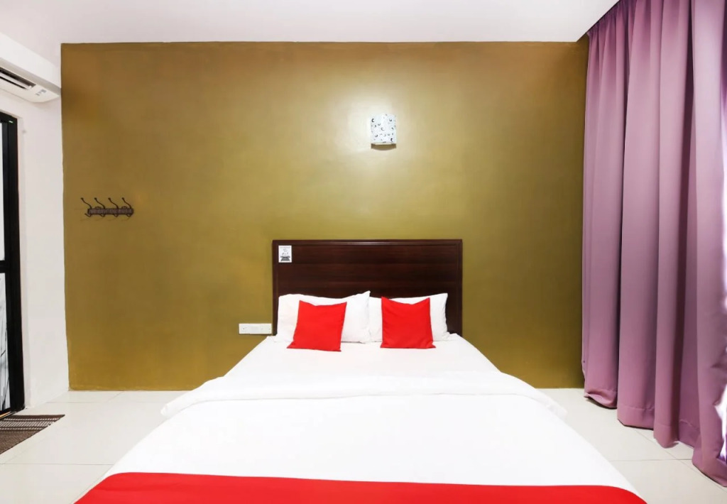 OYO 90456 Hotel Tgl
