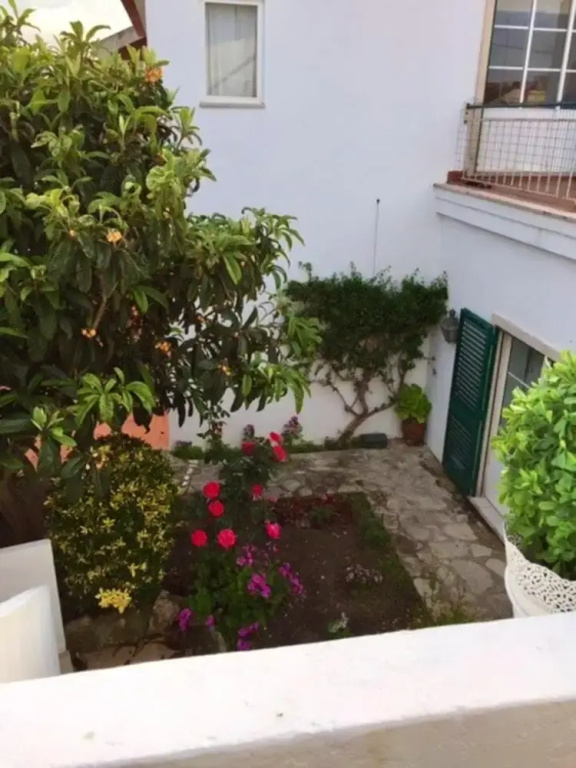 House With 3 Bedrooms in São Martinho do Porto, With Balcony and Wifi Near the Beach