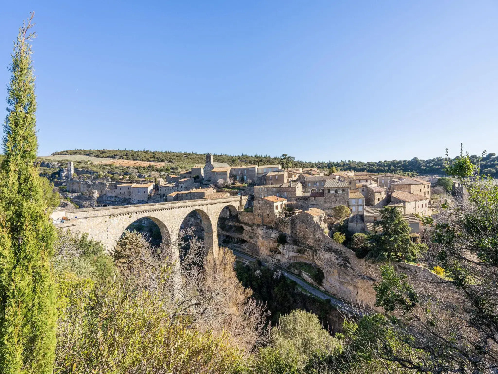Vineyards & Village Stay