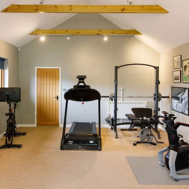 Impressive Country Estate Sleeps 17