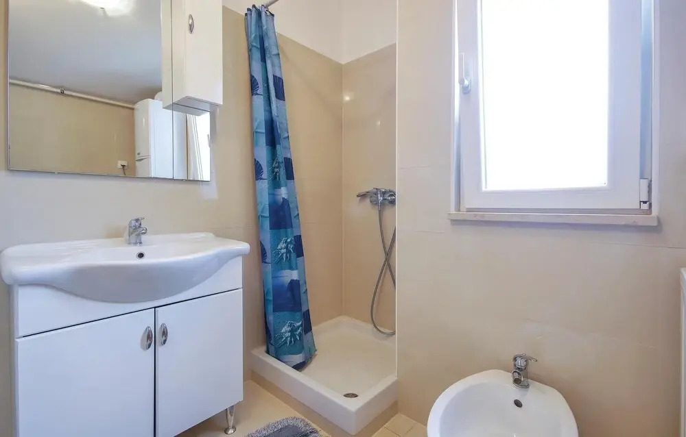 Beautiful Home in Medulin With Wifi and 2 Bedrooms