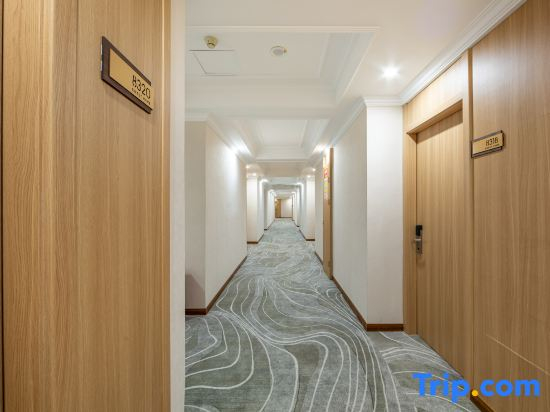 Licheng Junton Hotel (Lanxin Avenue Branch of Chongqing Jiangbei Airport)