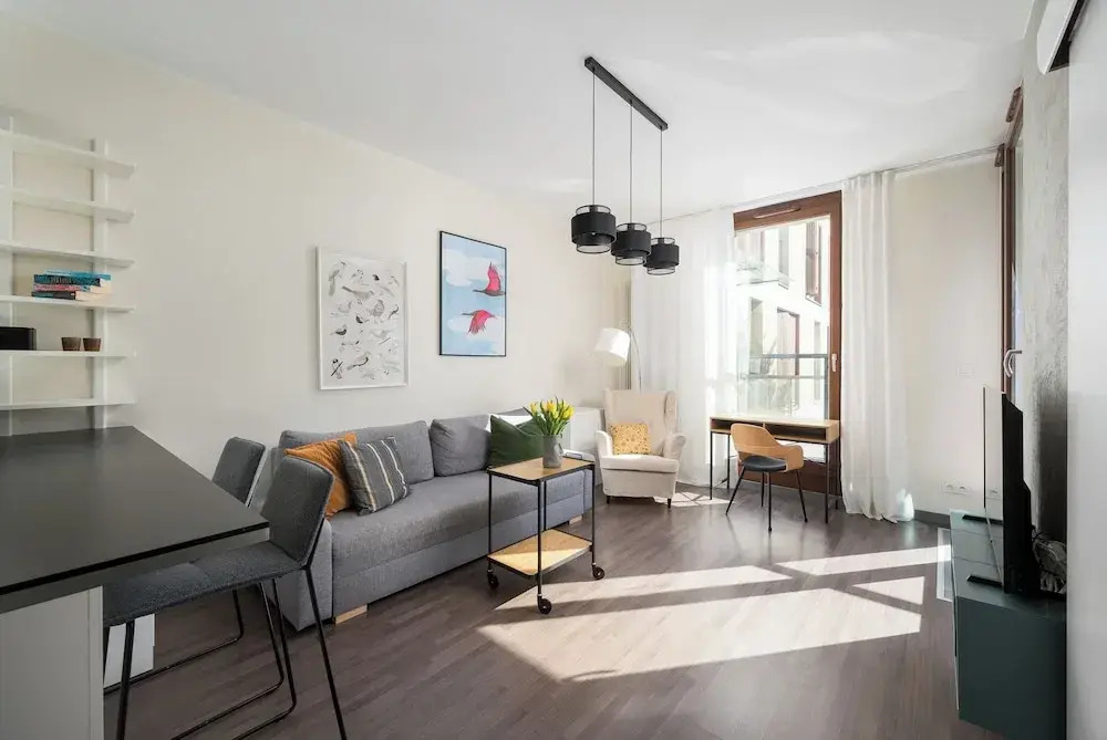Warsaw Hub ApartHotel