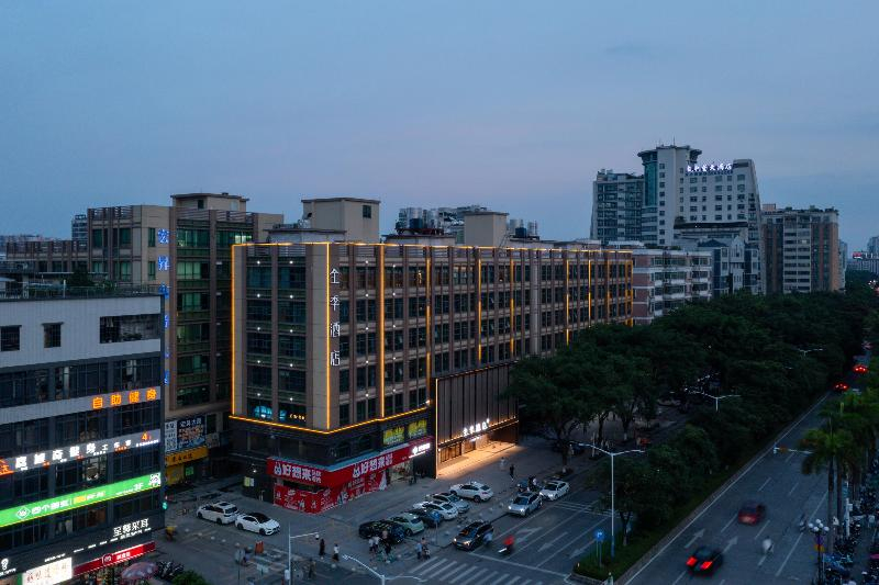 Ji Hotel Guangzhou Huadu Square Metro Station