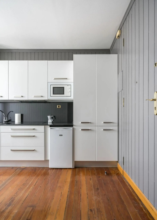 Ayala apartment by People Rentals