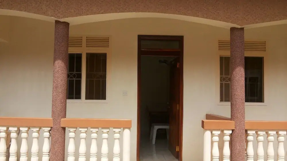Leam Guesthouse